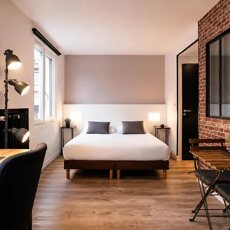 Hotel De Quebec-2